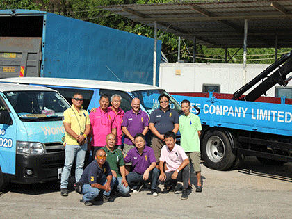 Wonderlee crew and trucks